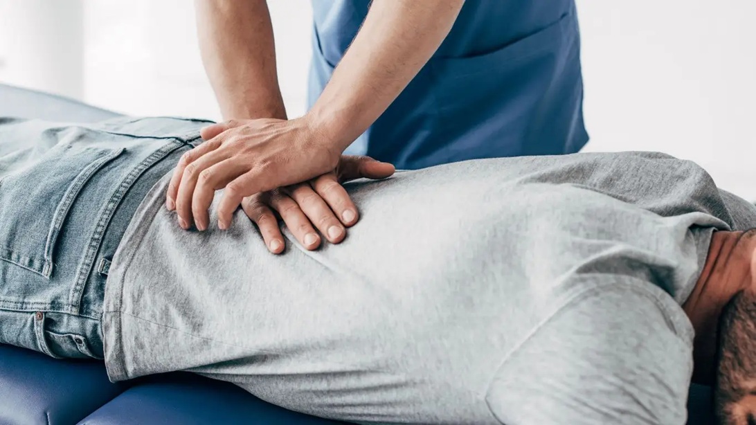 How Chiropractic Care Helps Your Slipped Disc Heal Naturally